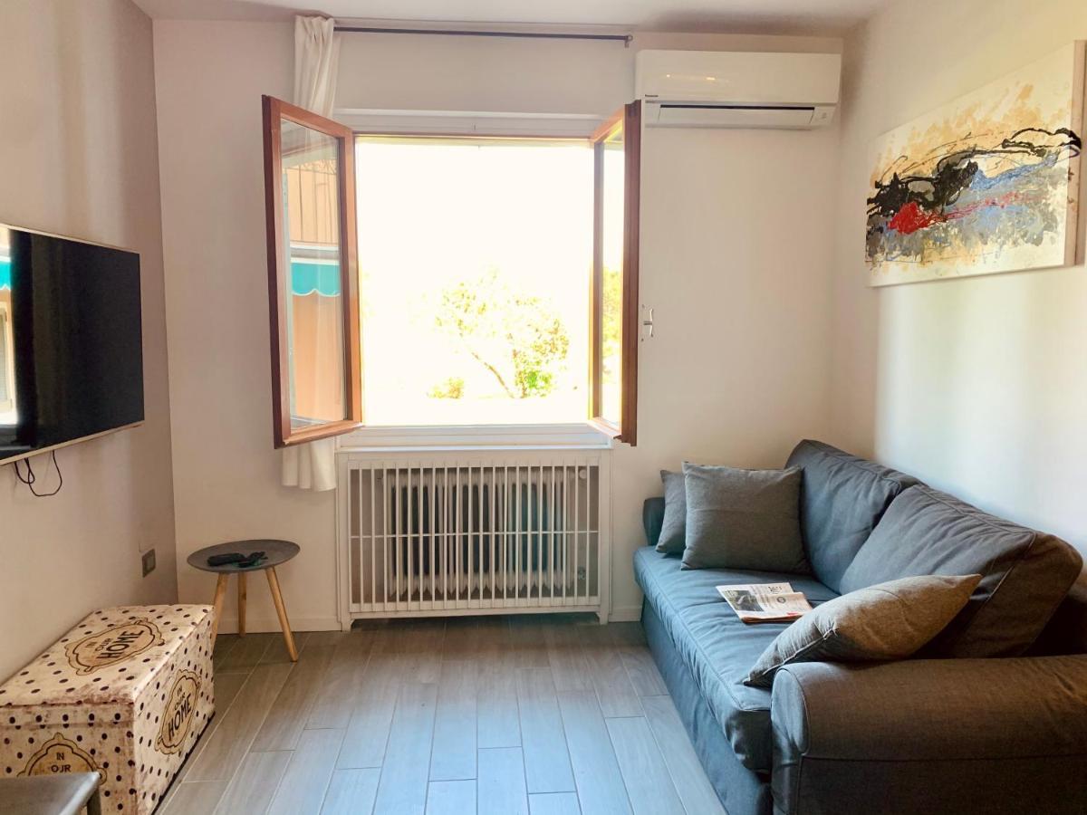 Marilyn Arpa Apartment Sirmione Exterior photo