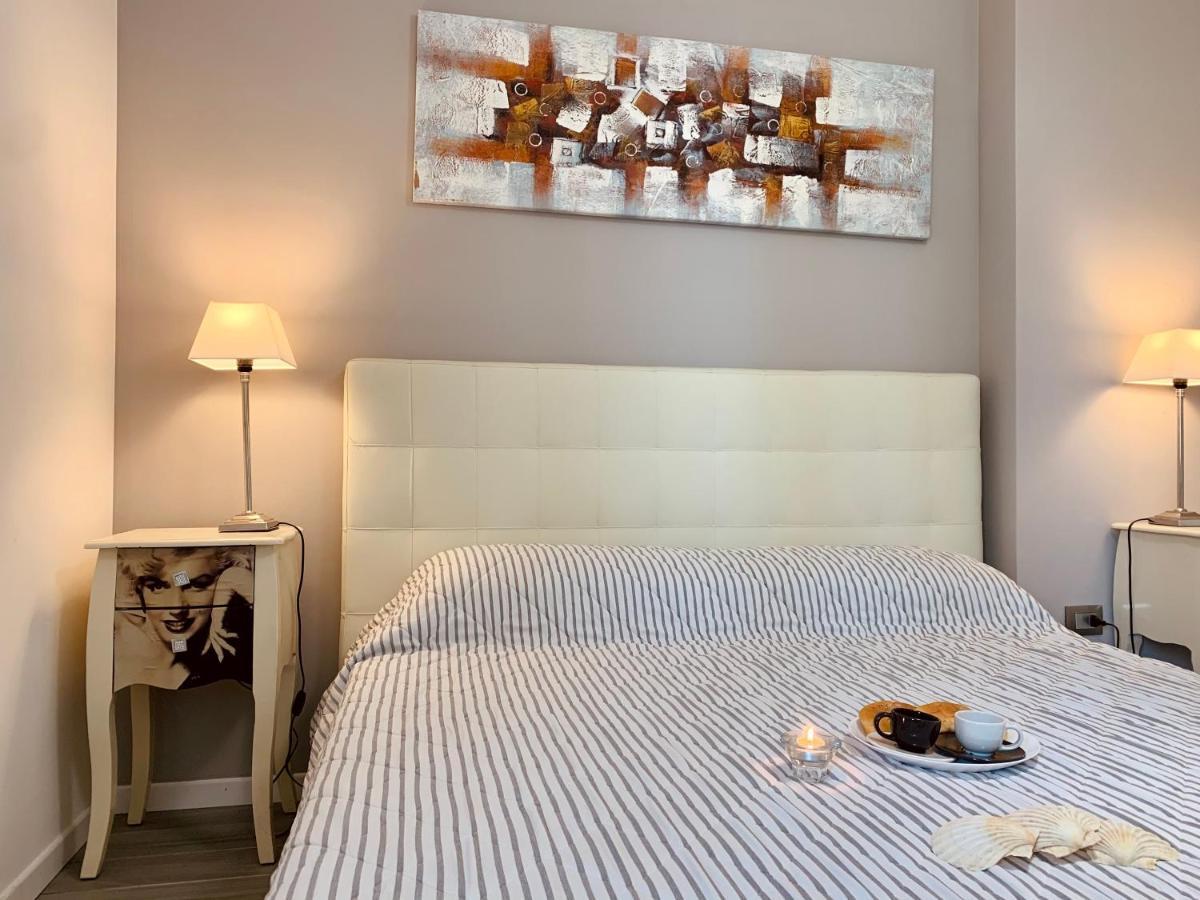 Marilyn Arpa Apartment Sirmione Exterior photo