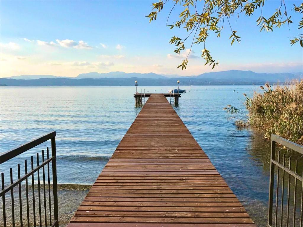 Marilyn Arpa Apartment Sirmione Exterior photo