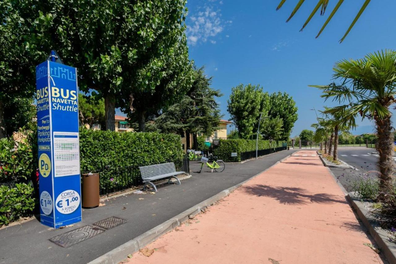 Marilyn Arpa Apartment Sirmione Exterior photo