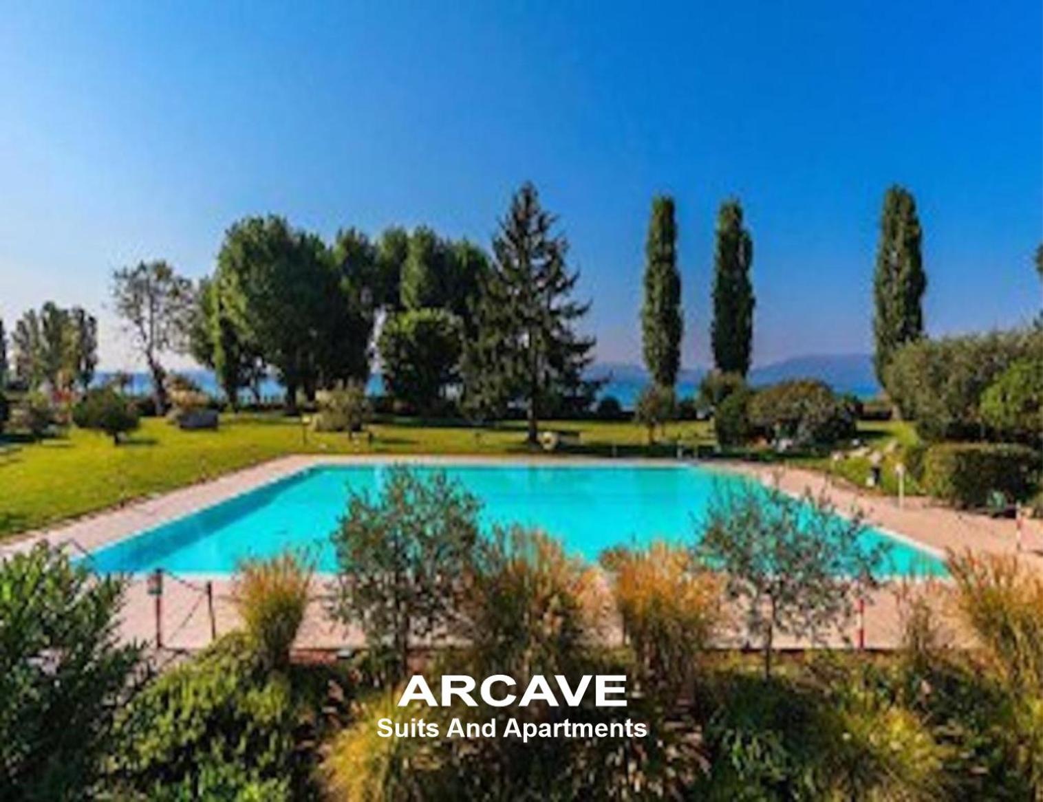 Marilyn Arpa Apartment Sirmione Exterior photo